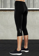 Load image into Gallery viewer, Ladies Flex 3/4 Leggings